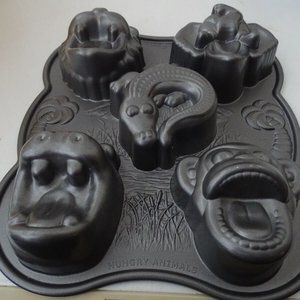 Nordic Ware Hungry Animals Cupcake Pan